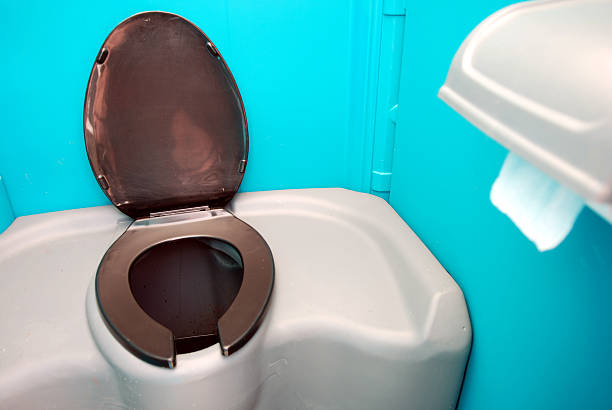 Affordable portable toilet rental in Lynn, IN