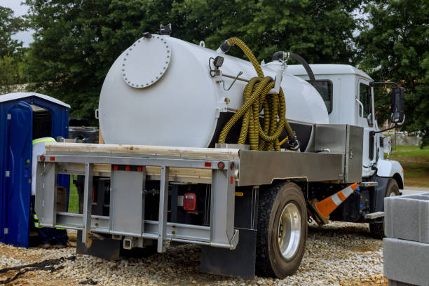 Portable Toilet Options We Offer in Lynn, IN